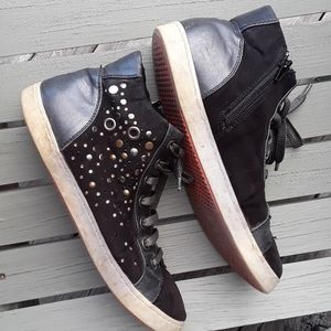 💕CUTE💕Graceland Euro Sneakers